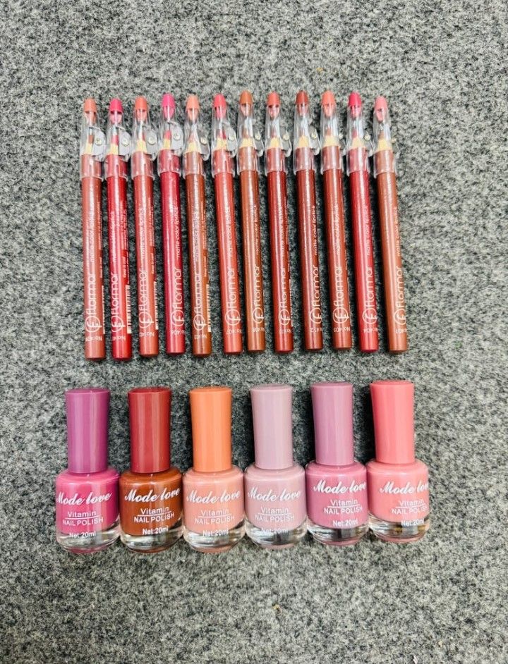 Nail Polish &amp; Lip Pencils Combo | 18-Piece Makeup Set